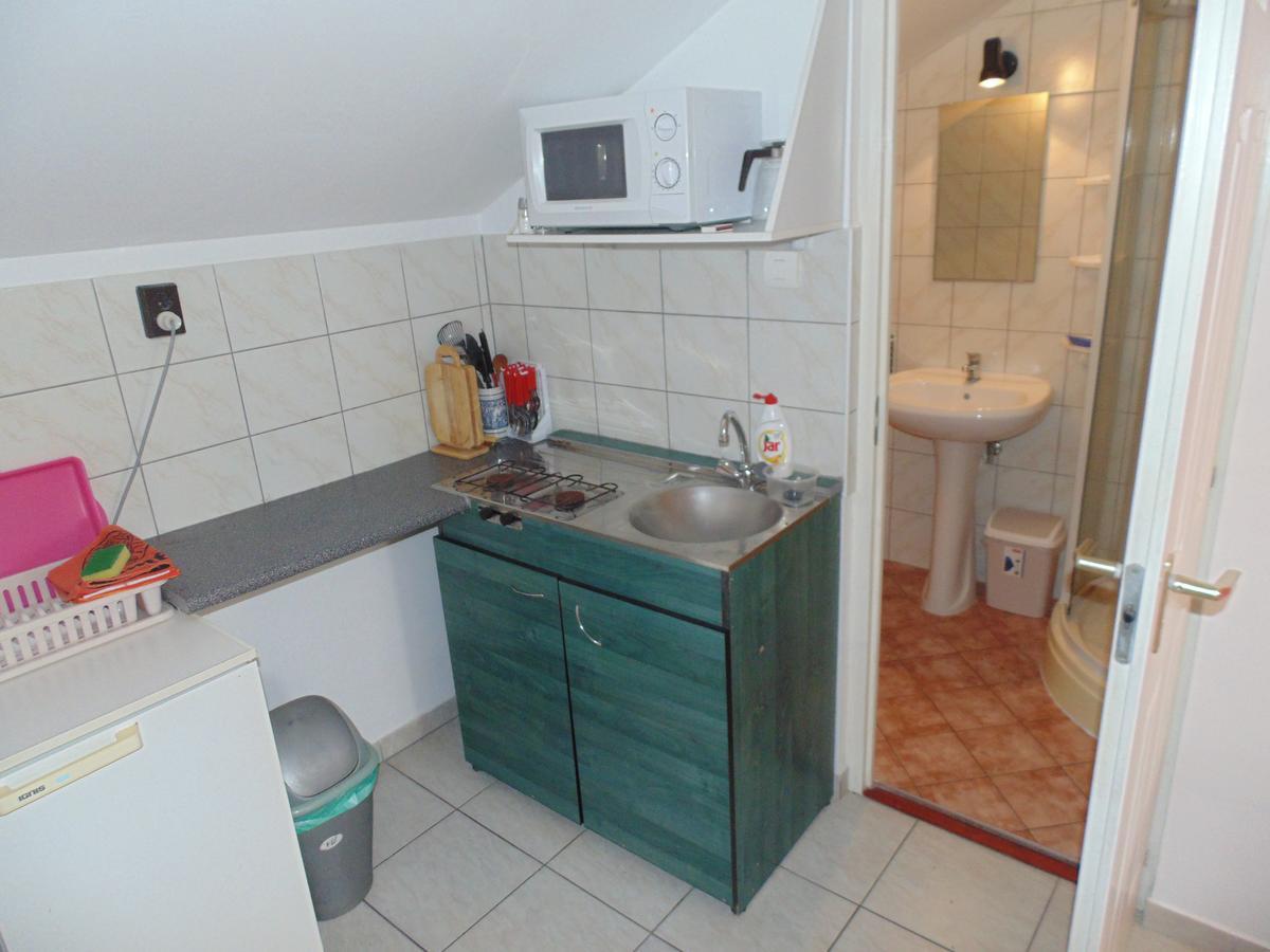 שיופוק Almos Apartman מראה חיצוני תמונה