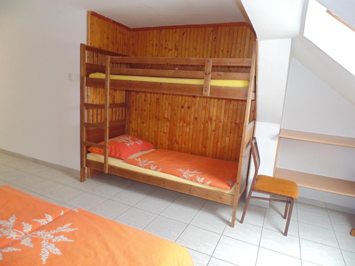 שיופוק Almos Apartman מראה חיצוני תמונה